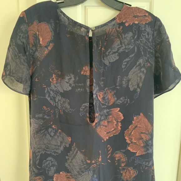 Wilfred silk shirt size small - Picture 2 of 2